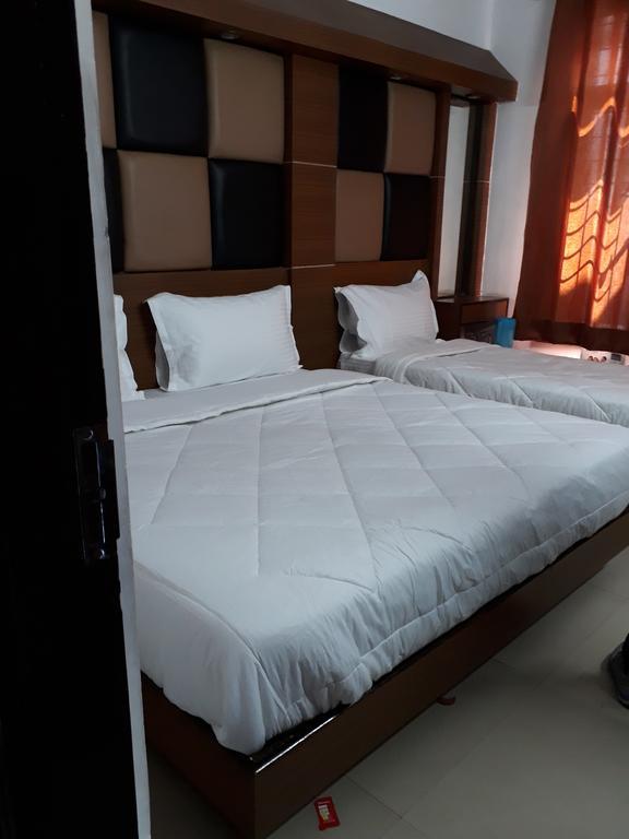 Hotel Katra Residency Εξωτερικό φωτογραφία