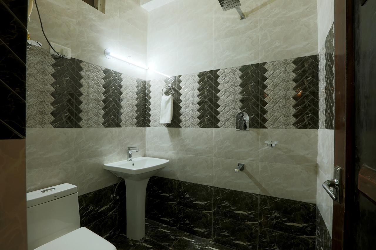 Hotel Katra Residency Εξωτερικό φωτογραφία