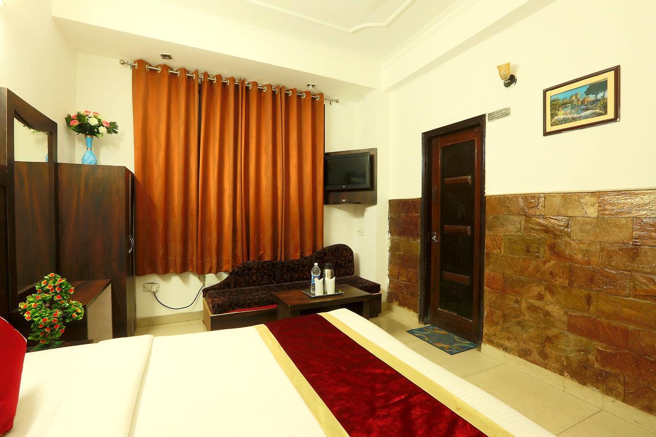 Hotel Katra Residency Εξωτερικό φωτογραφία