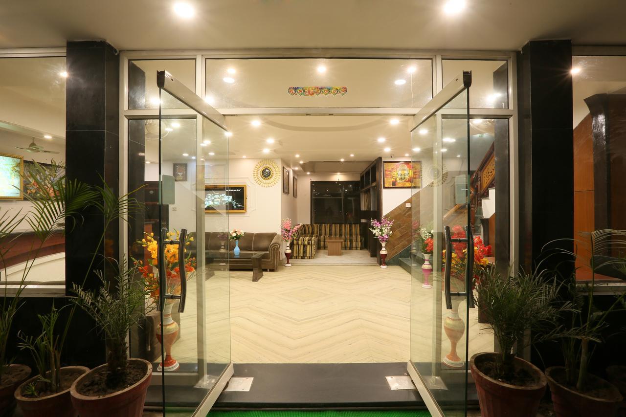 Hotel Katra Residency Εξωτερικό φωτογραφία