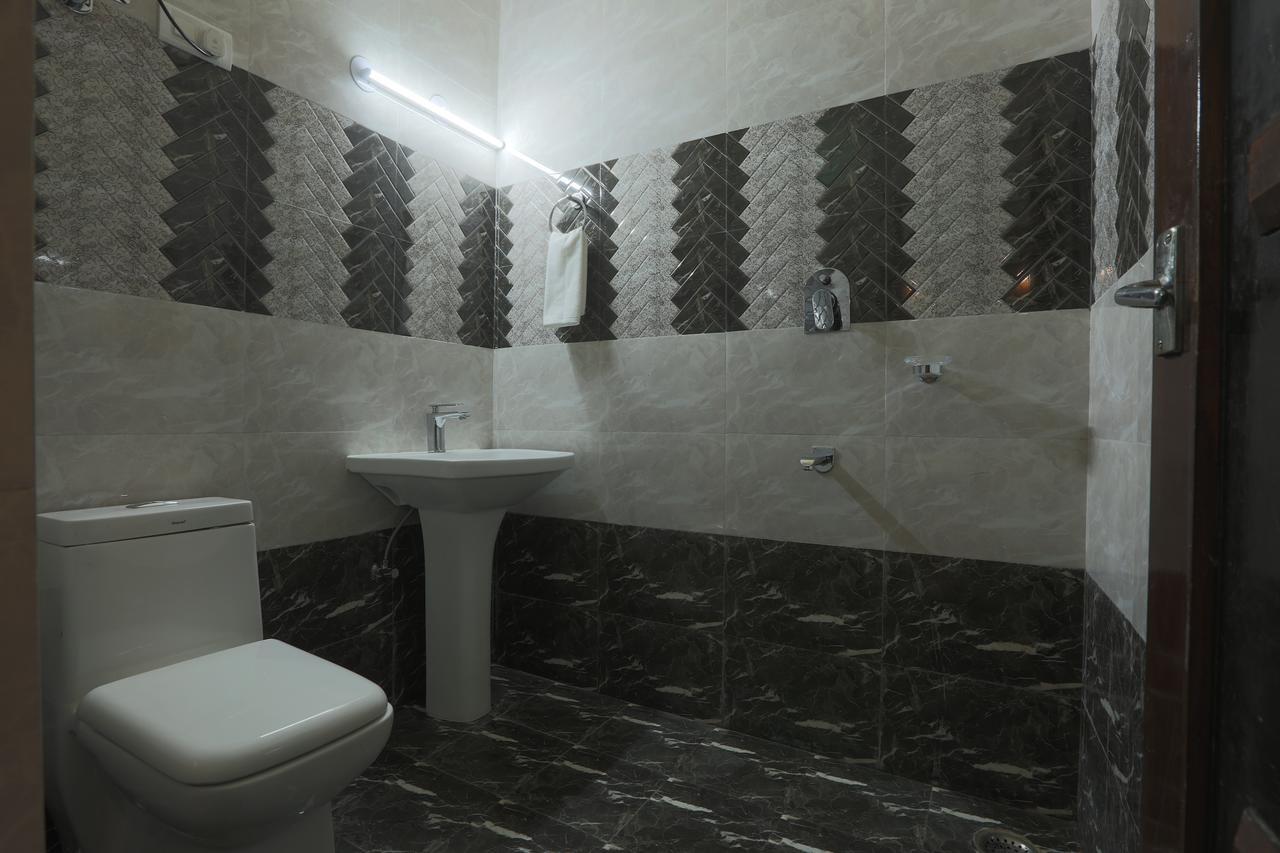 Hotel Katra Residency Εξωτερικό φωτογραφία