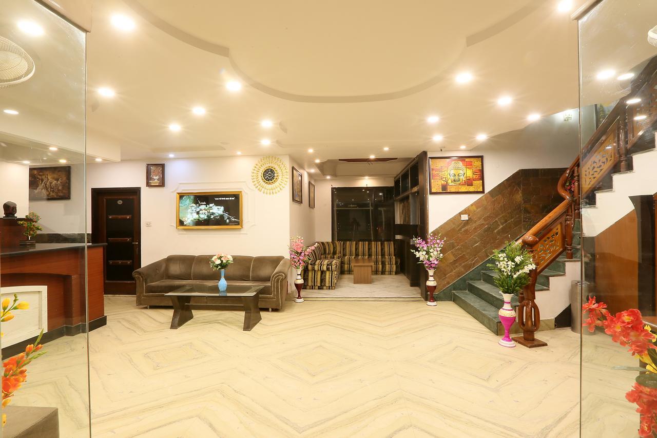 Hotel Katra Residency Εξωτερικό φωτογραφία