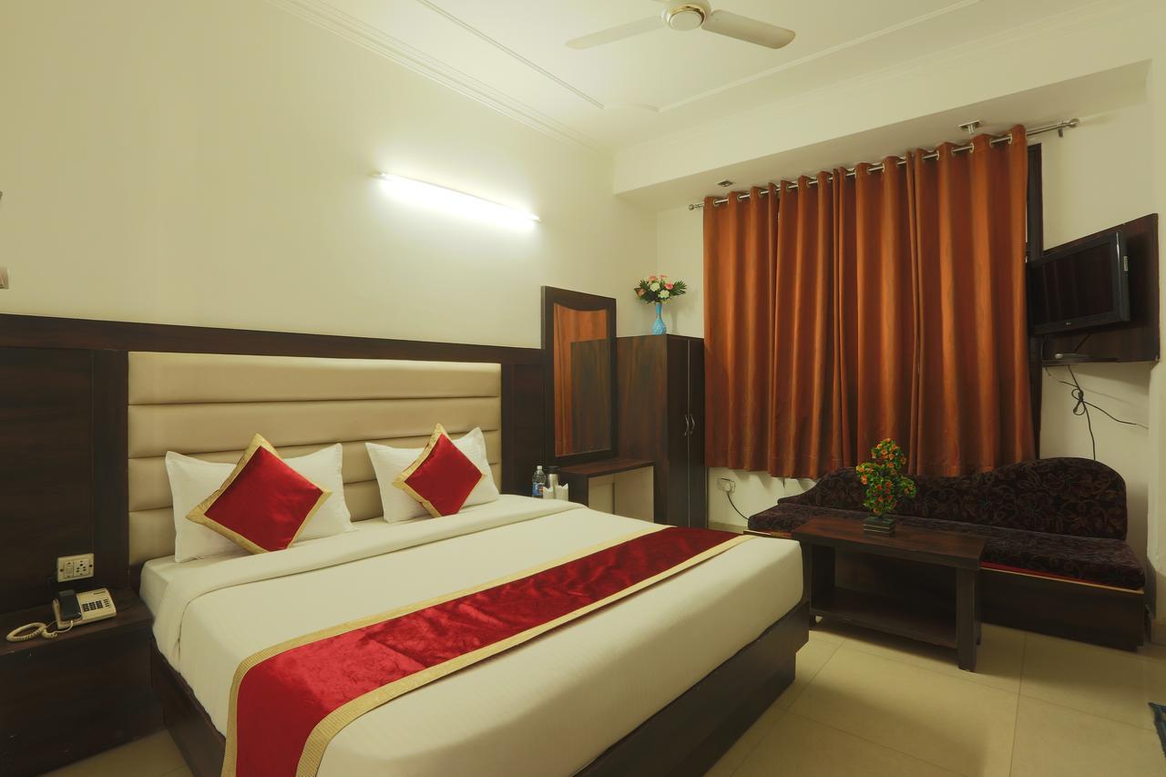 Hotel Katra Residency Εξωτερικό φωτογραφία