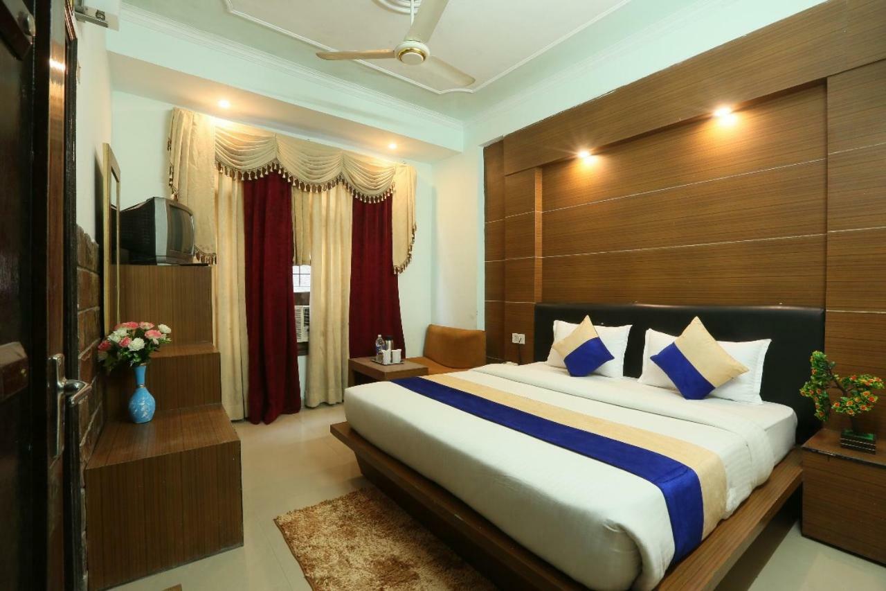 Hotel Katra Residency Εξωτερικό φωτογραφία